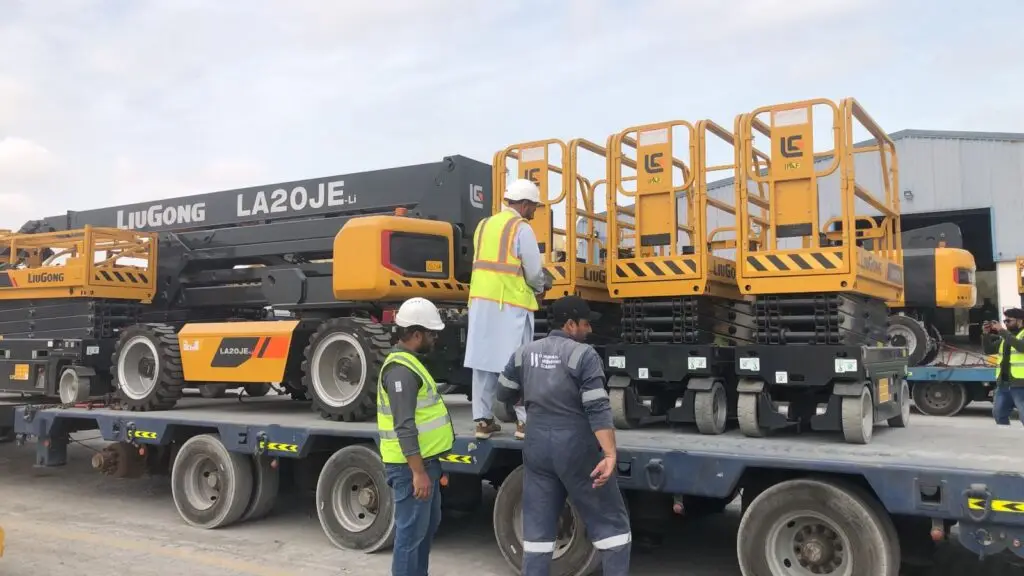 Loading Equipment, loading heavy machinery on trailer - lowbed trailer